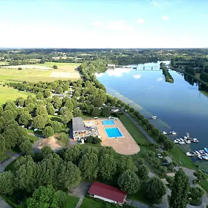 Camping De ***, Thoissey